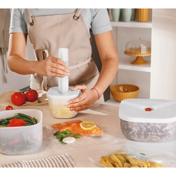 lot de deux boites sous vide + pompe + sacs