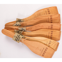 Spatule gravée chaud devant S.Janière