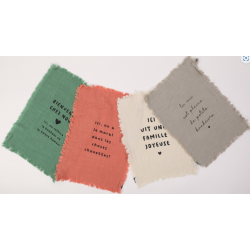 Essuie main "Famille joyeuse" 30*40 cm coloris assortis