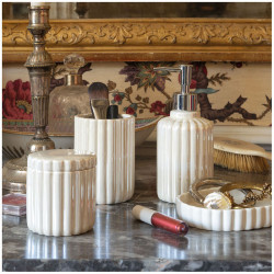 Distributeur savon Eclat nacré en ceramique 7.5*18 cm