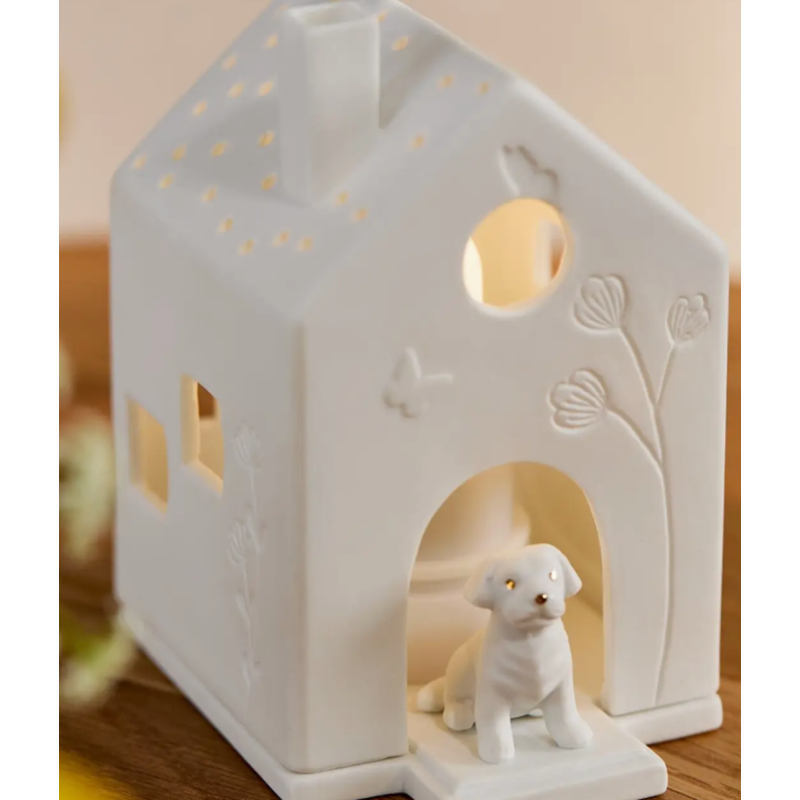 Maison de village avec chiot Räder